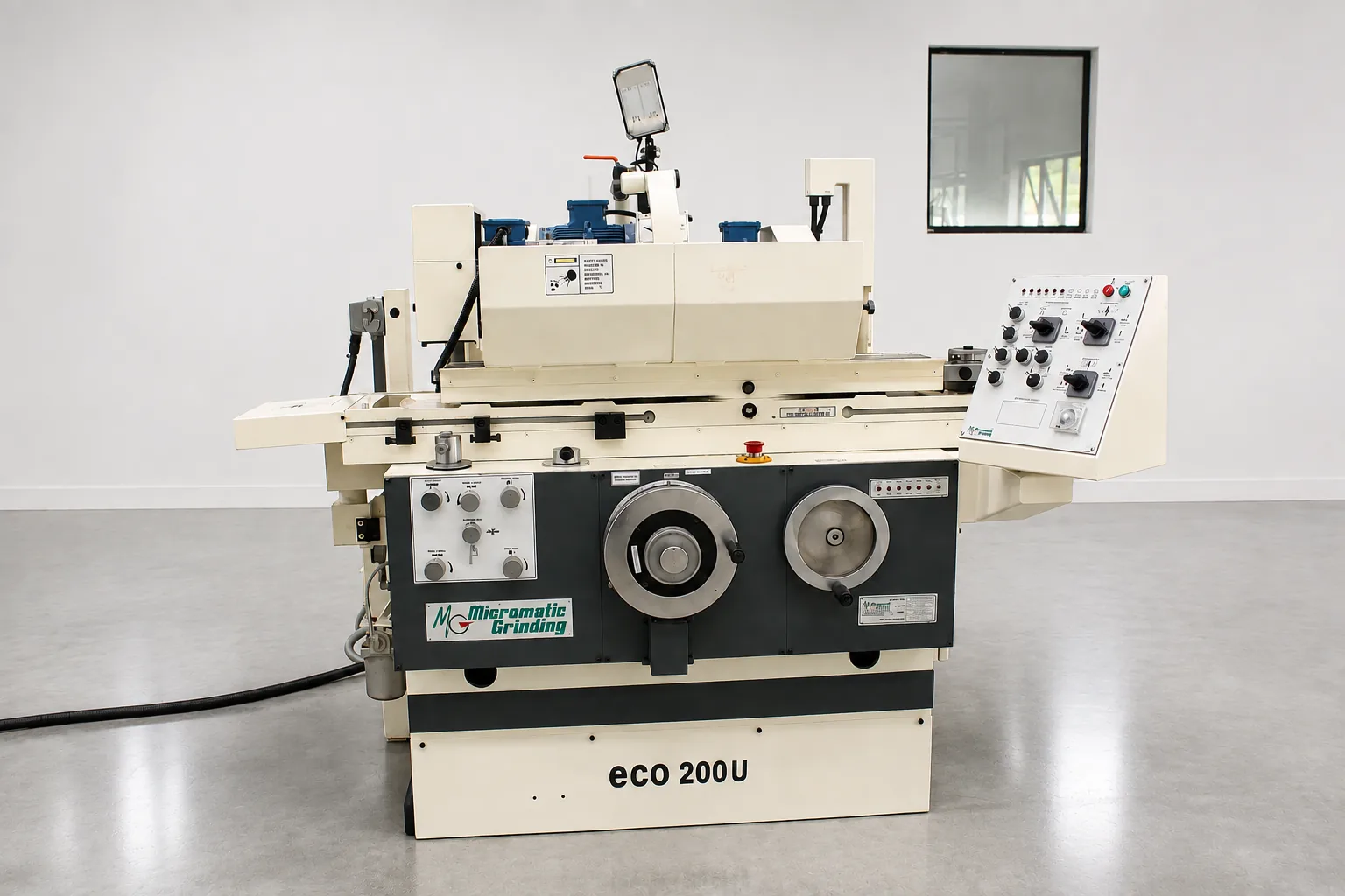 Cylindrical Grinding Machine photo